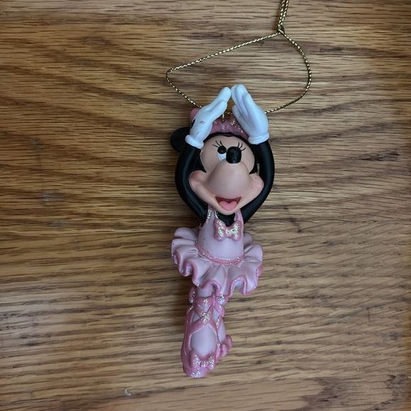 Minnie Mouse ballerina ornament - Picture 2 of 4